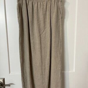 Mishi Linen pencil skirt with back slit and front pockets